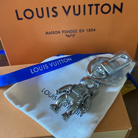 Louis Vuitton Full Inclusion Spaceman Bag Charm - Picture 4 of 7